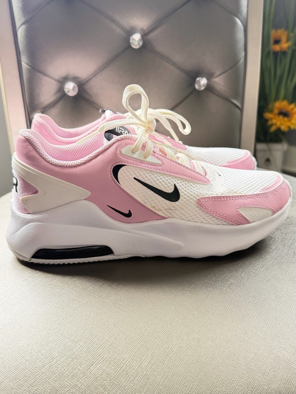 Nike Women's Pink and White Air-Cushioned Athletic Sneakers